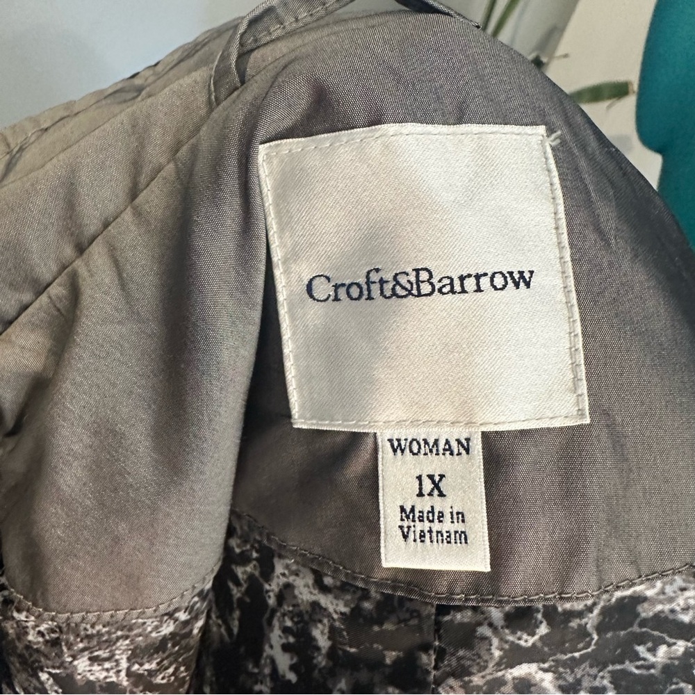 Croft and Barrow Rain Jacket, Size 1X navy - Picture 13 of 15